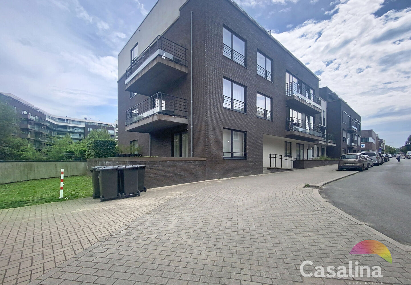 Binnenstaanplaats te huur in Evere