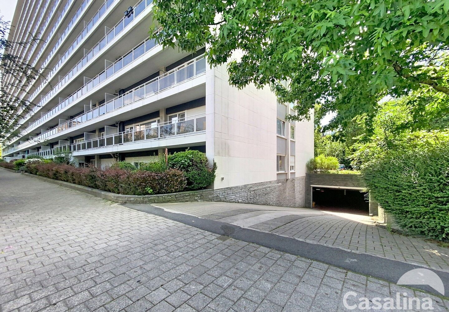 Binnenstaanplaats te koop in Evere