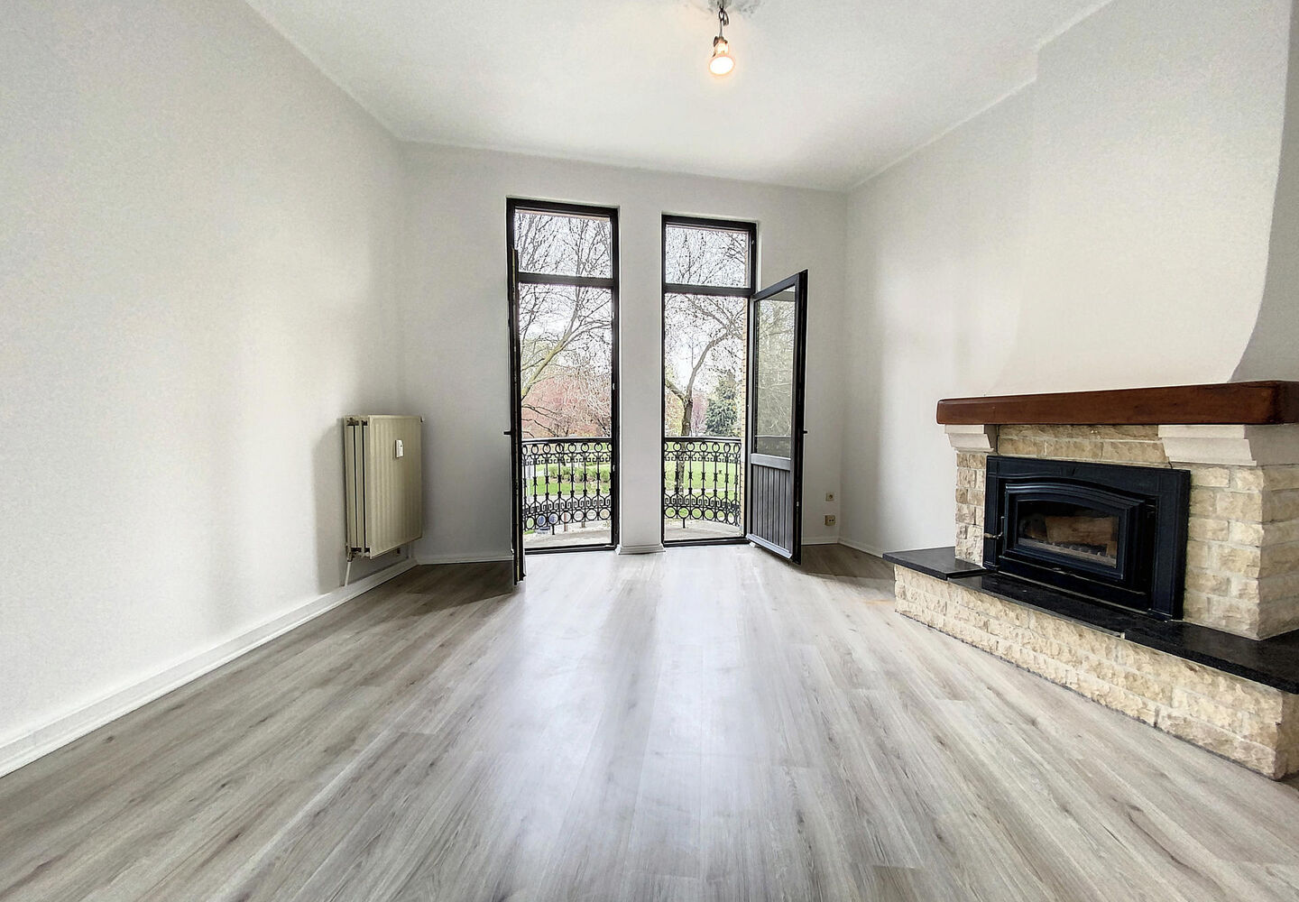 Flat for rent in Schaerbeek
