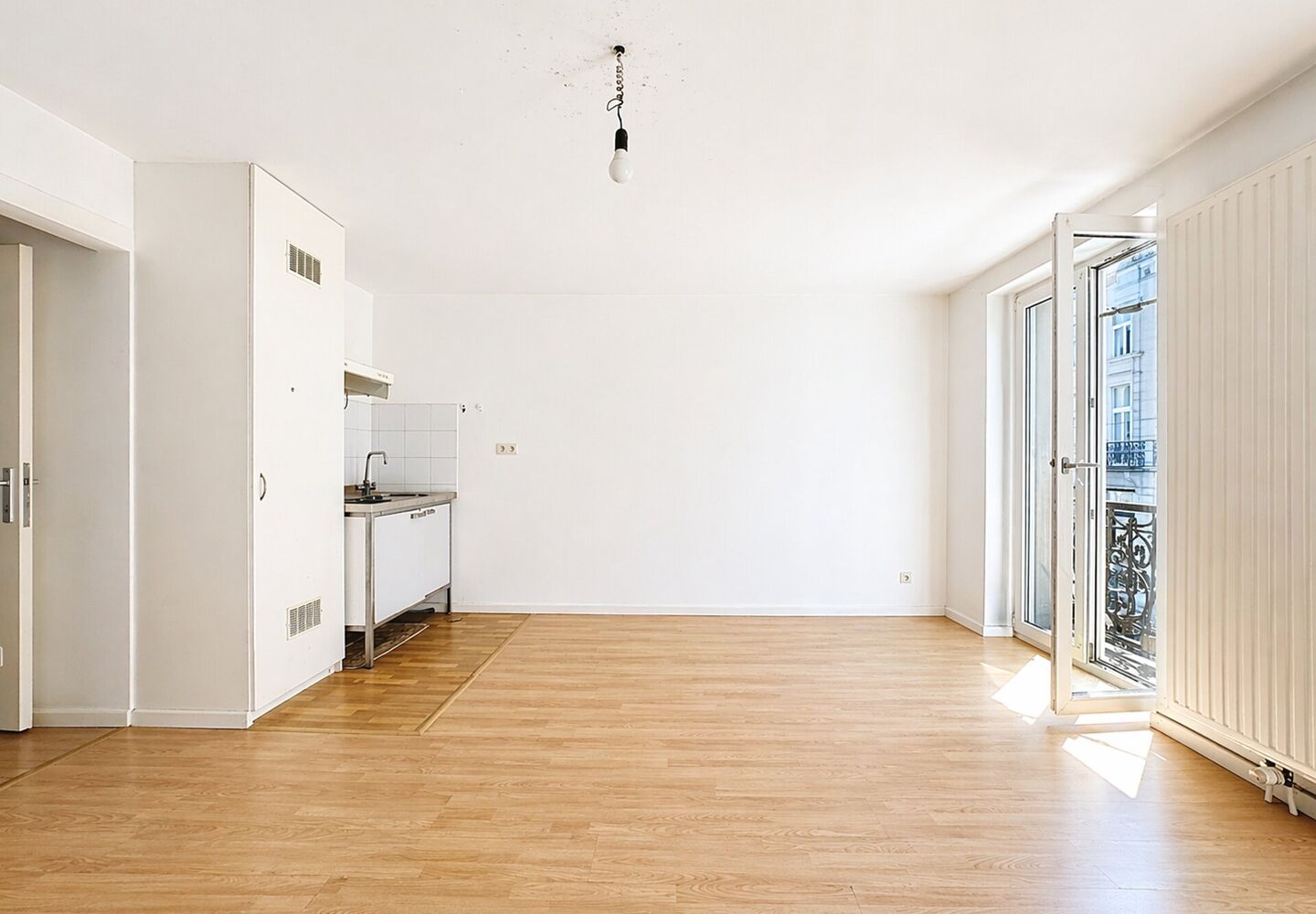 Immeuble mixte &agrave; vendre &agrave; Sint-Gillis