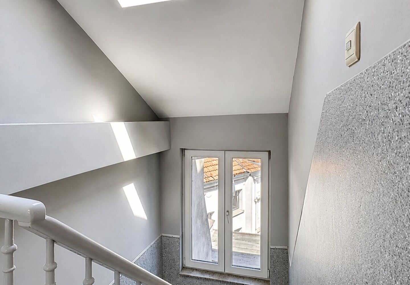 Immeuble mixte &agrave; vendre &agrave; Sint-Gillis