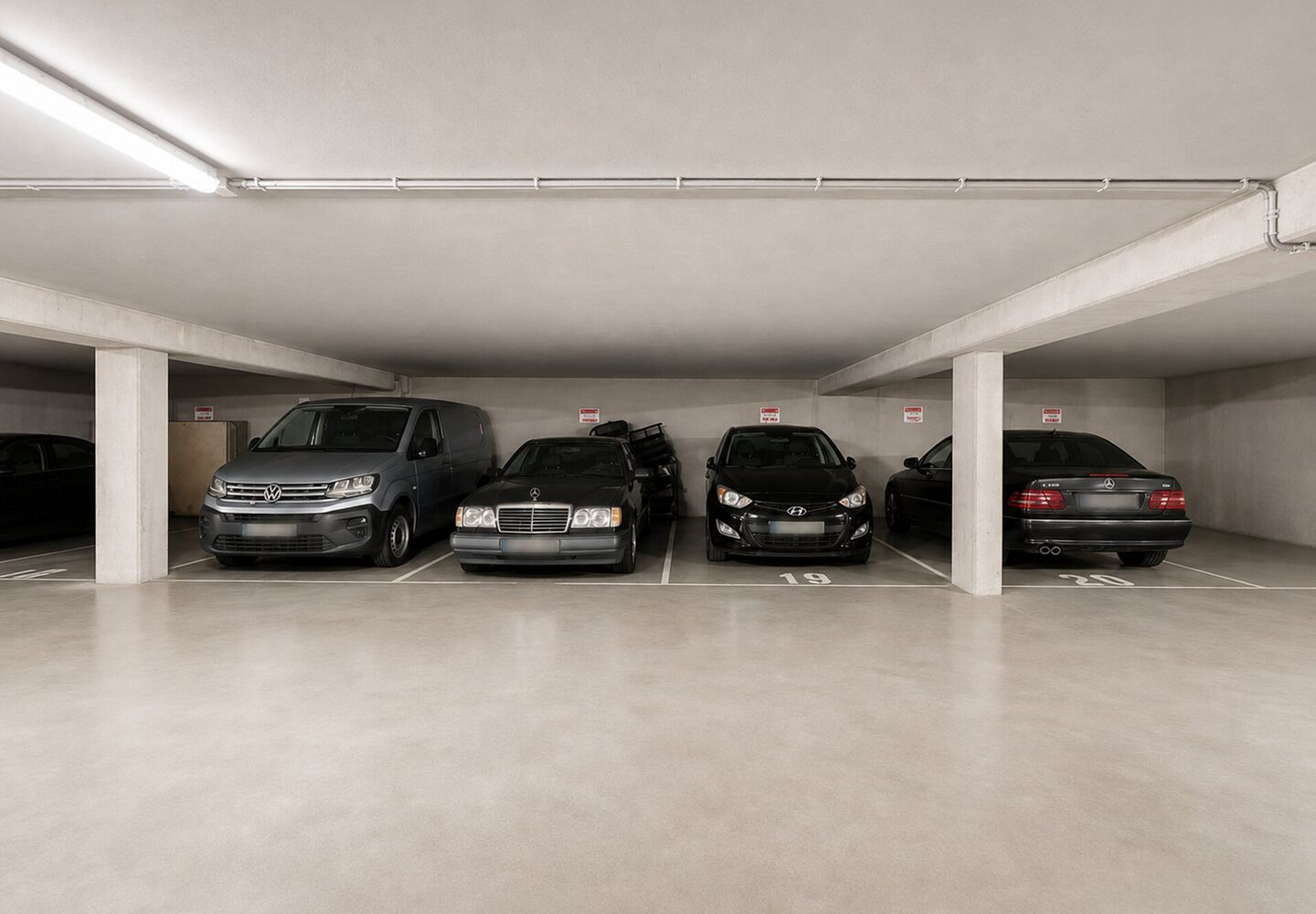 Inside parking for sale in Evere