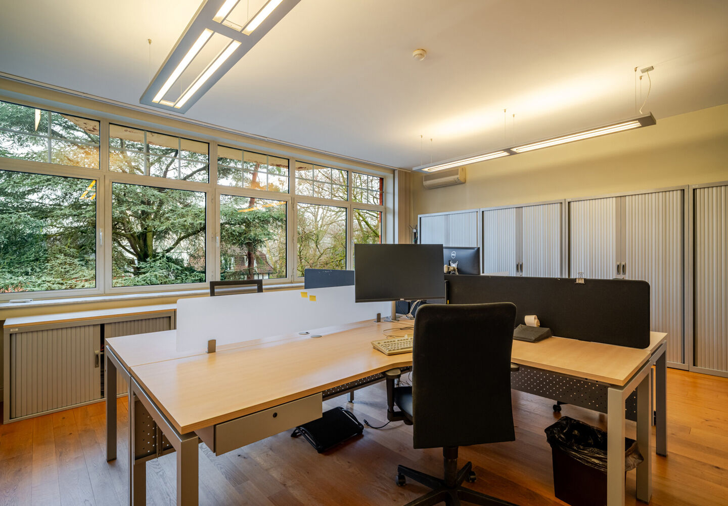 Gebouw voor gemengd gebruik te huur in Schaerbeek