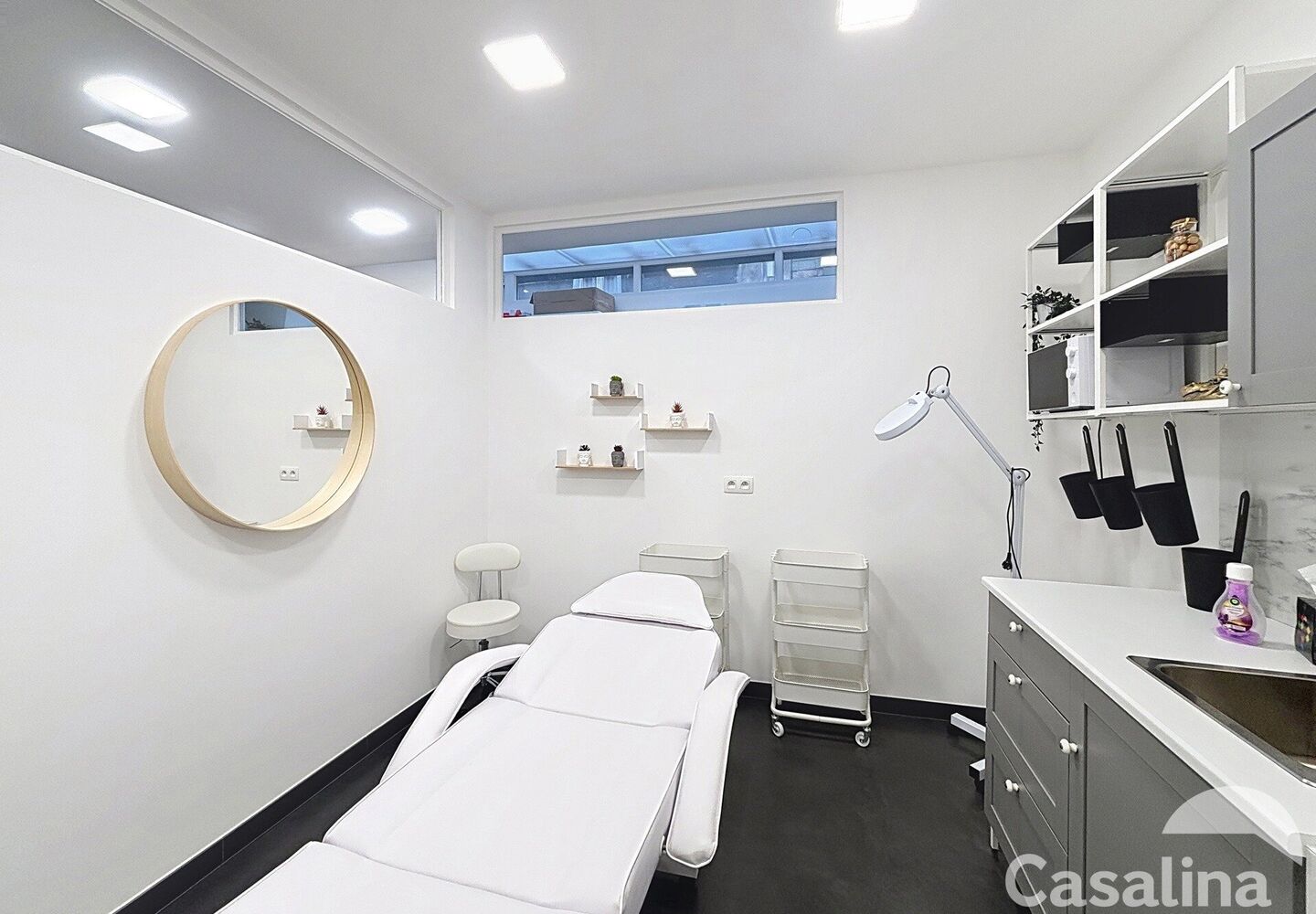 Kapsalon / esthetiek te huur in Evere