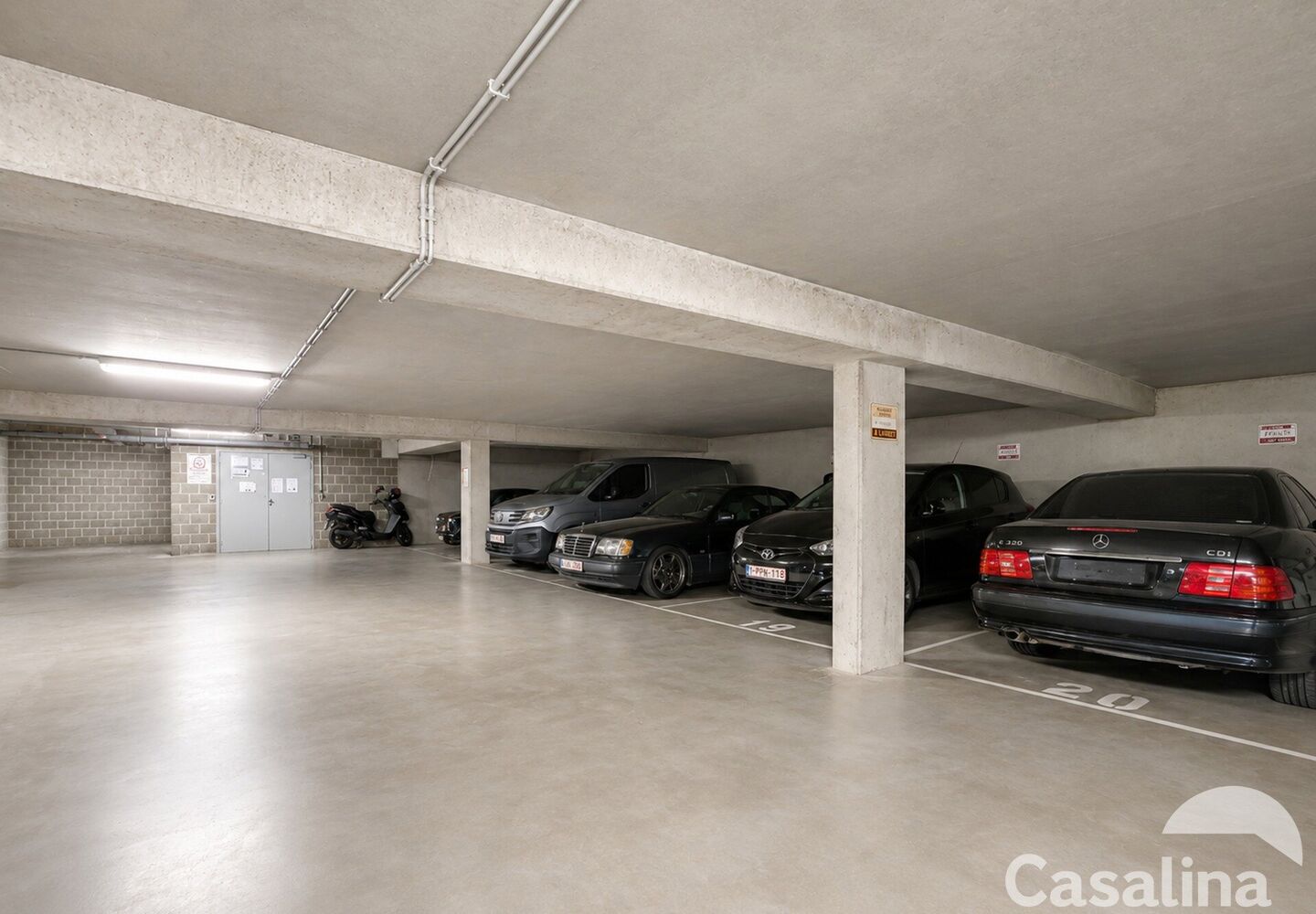 Parking intérieur à vendre à Evere