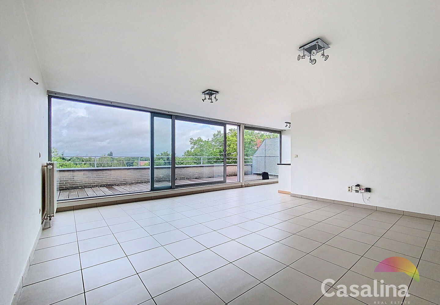 Penthouse for rent in Evere