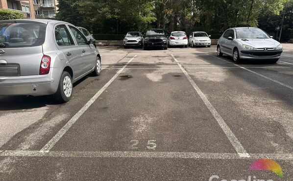 Buitenstaanplaats te koop in Wezembeek-Oppem