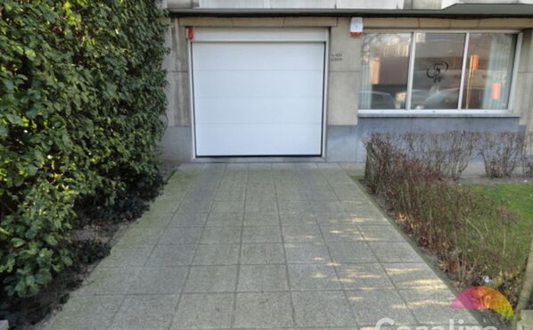 Gesloten garagebox te koop in Evere
