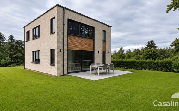 Villa for sale in Wezembeek-Oppem